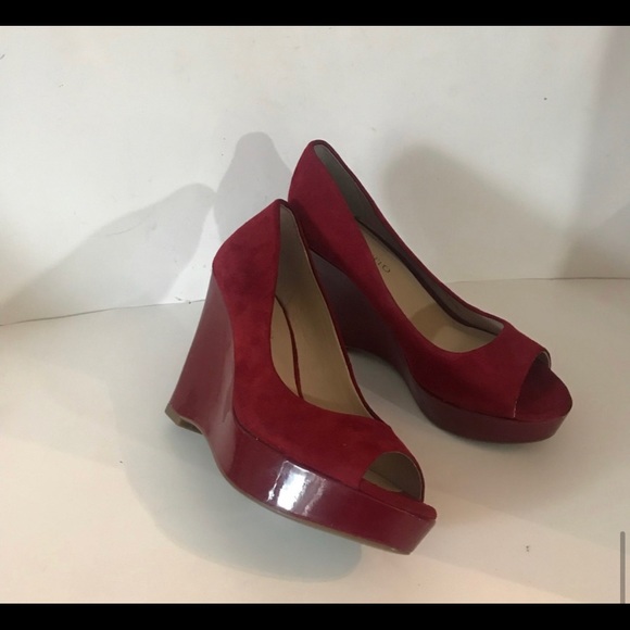 NWOT Franco Sarto Suede Burgundy /Red High Wedge - Picture 1 of 6